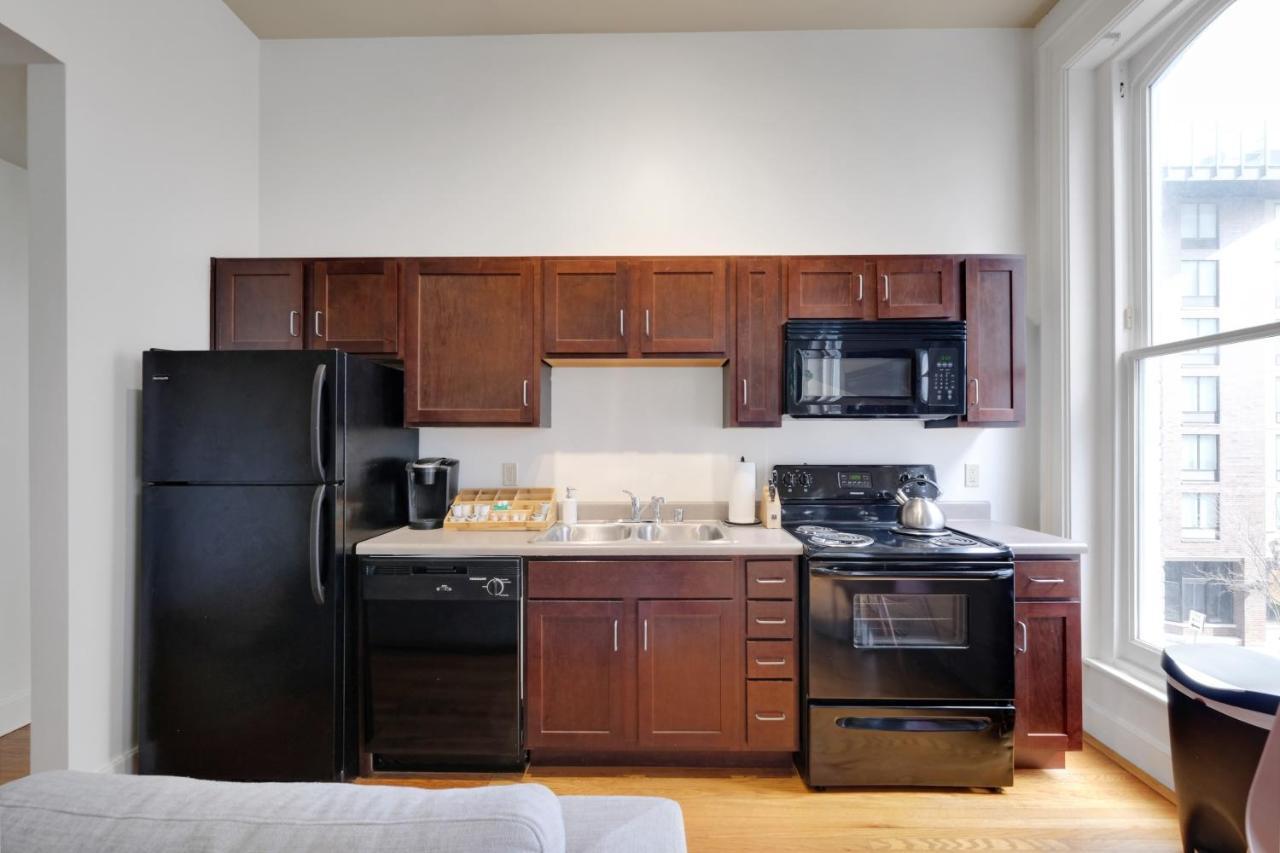 Apartment Historic Charm, Walkable Entertainment
