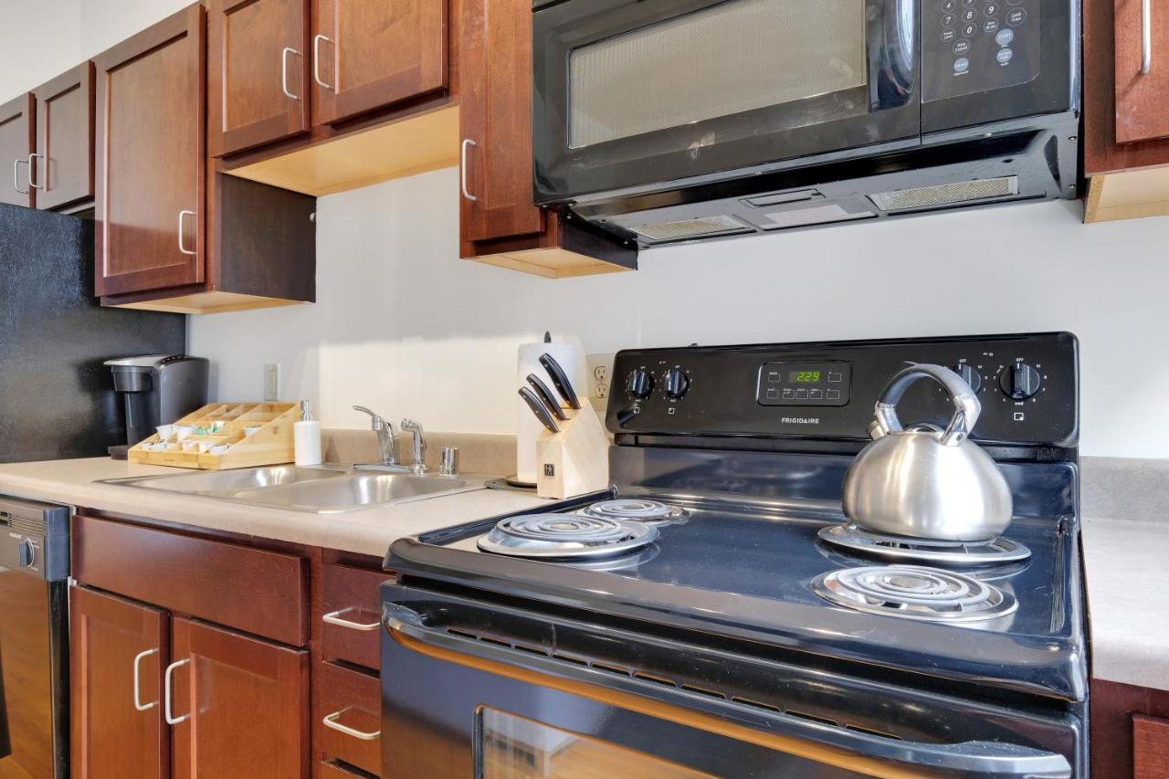 Apartment Historic Charm, Walkable Entertainment *